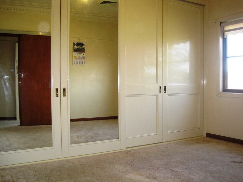 4 Merlen Crescent, Yagoona NSW 2199