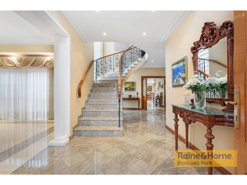 6 Merris Street, Kingsgrove NSW 2208