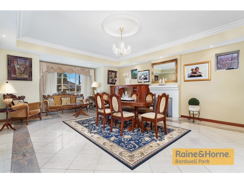 6 Merris Street, Kingsgrove NSW 2208