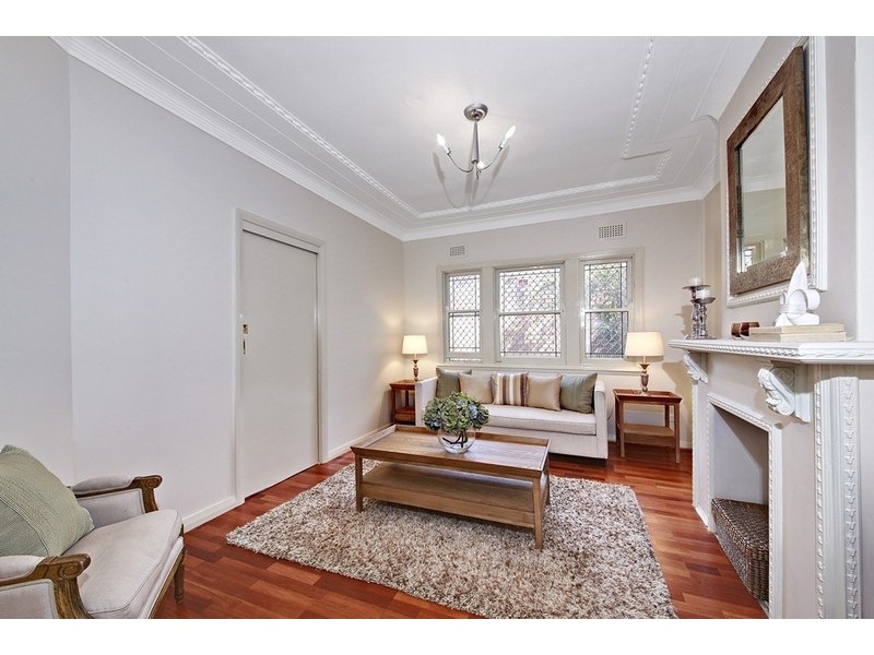 29 Vivienne Street, Kingsgrove NSW 2208