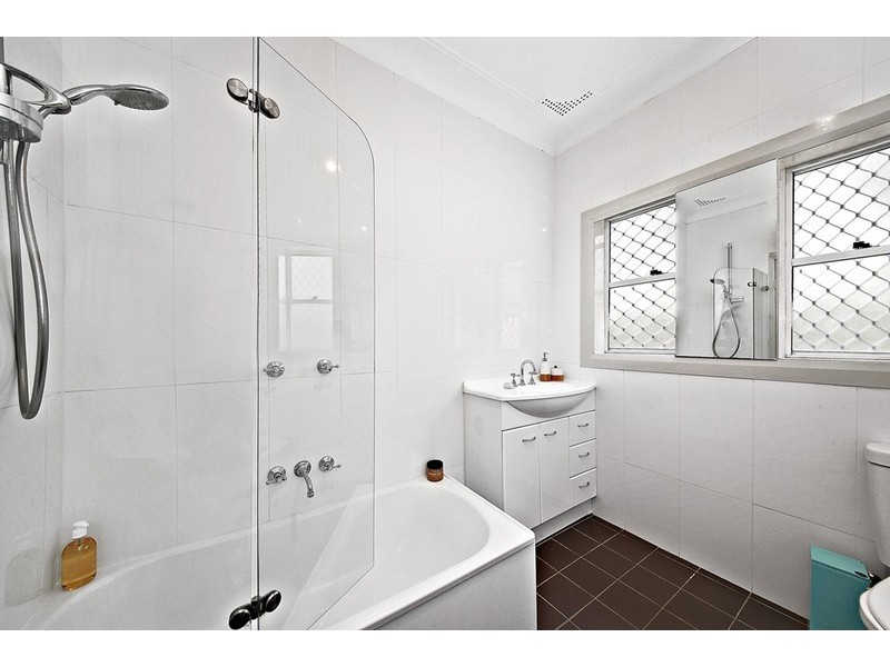 29 Vivienne Street, Kingsgrove NSW 2208