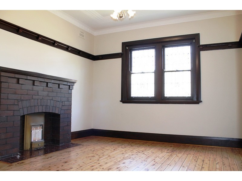 10 Renown Avenue, Oatley NSW 2223