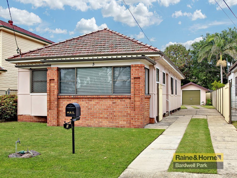 3 Glamis Street, Kingsgrove NSW 2208
