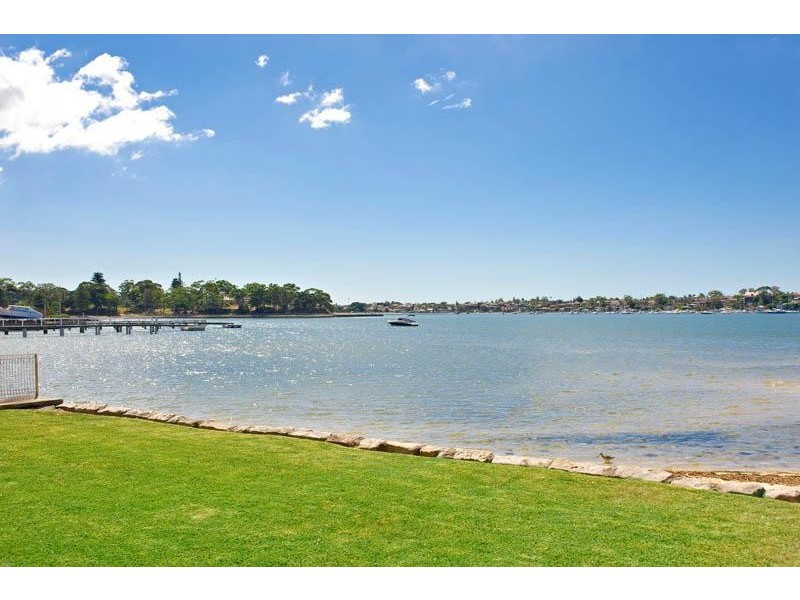 36 Beach Street, Blakehurst NSW 2221