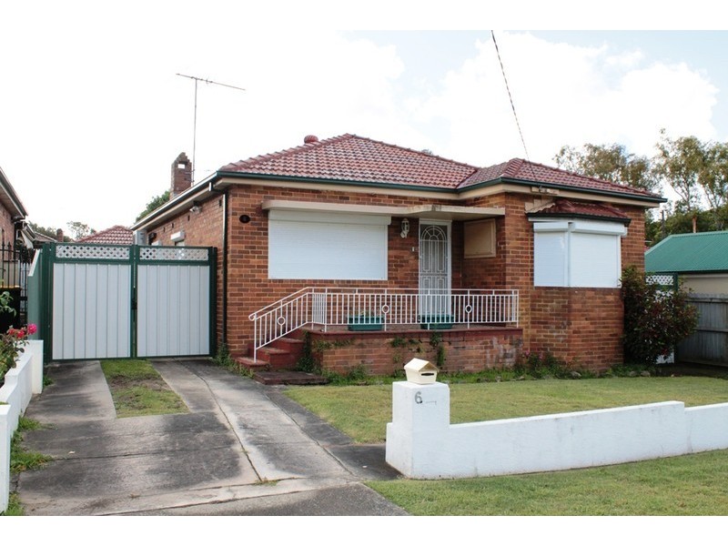 6 Powys Avenue, Bardwell Park NSW 2207