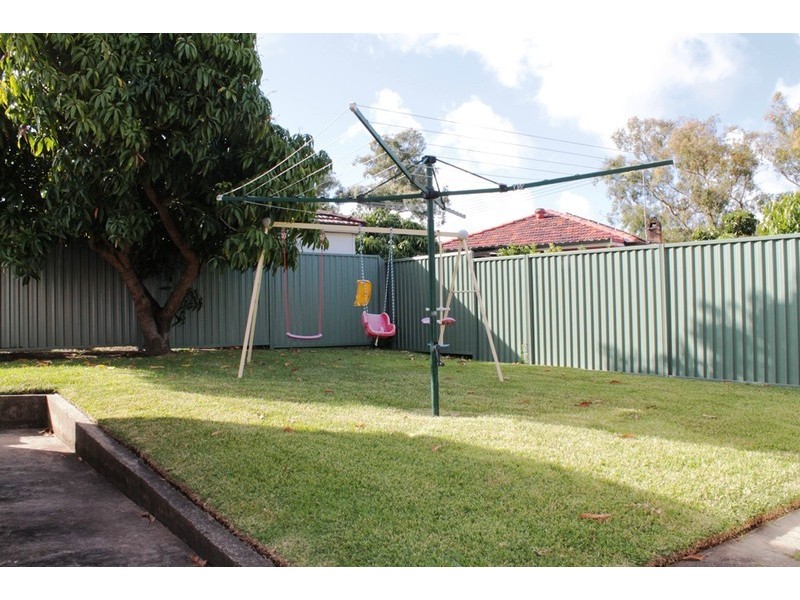 6 Powys Avenue, Bardwell Park NSW 2207