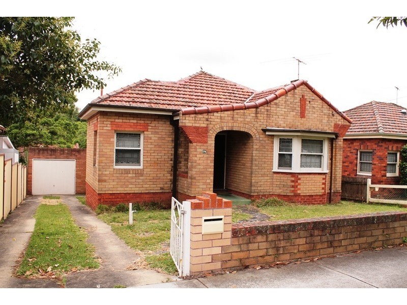 174 Slade Road, Bardwell Park NSW 2207