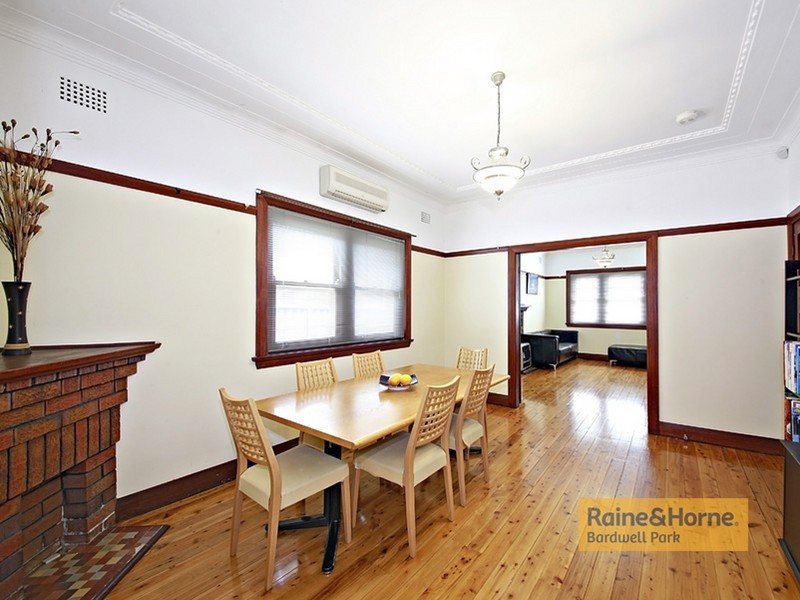 22 Berith Street, Kingsgrove NSW 2208