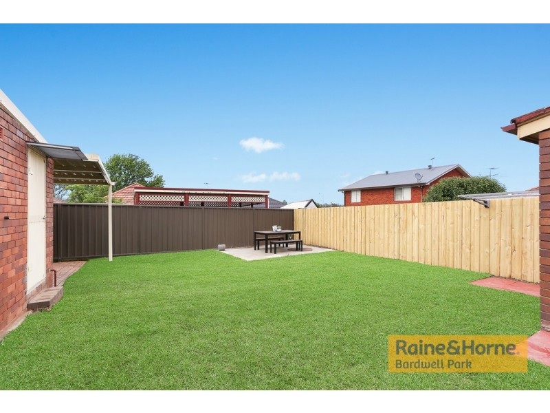 4 Poole Street, Kingsgrove NSW 2208