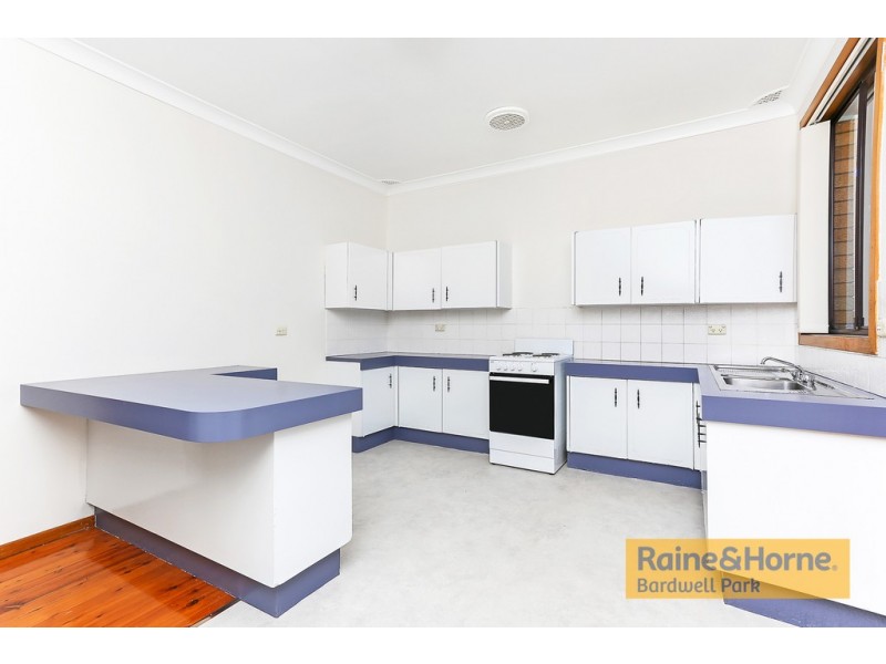 2/22 Haig Street, Bexley NSW 2207