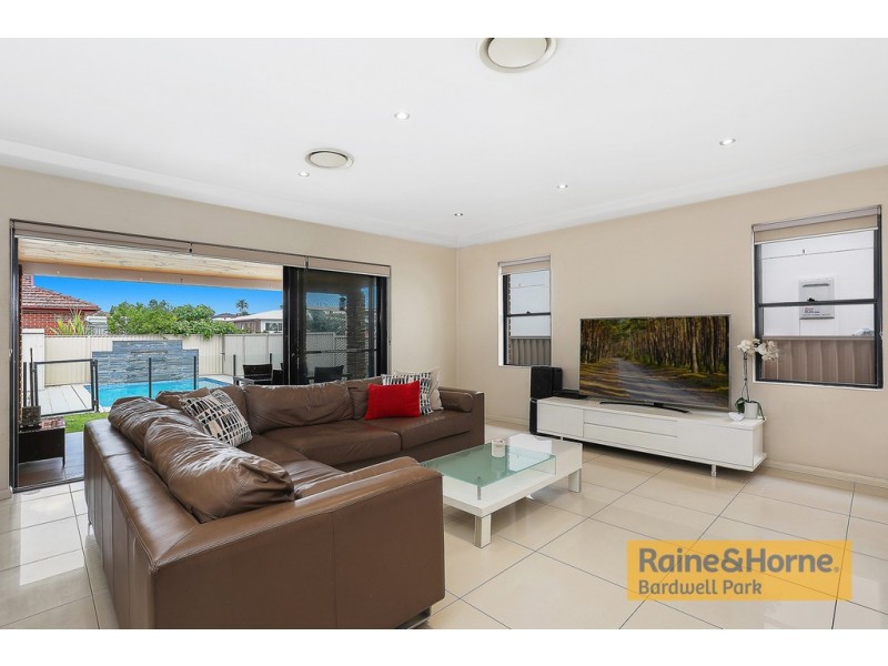 11a Bower Street, Roselands NSW 2196