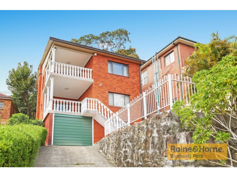19 Earlwood Crescent, Bardwell Park NSW 2207