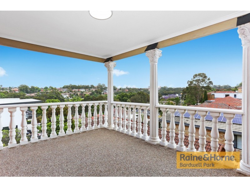 19 Earlwood Crescent, Bardwell Park NSW 2207