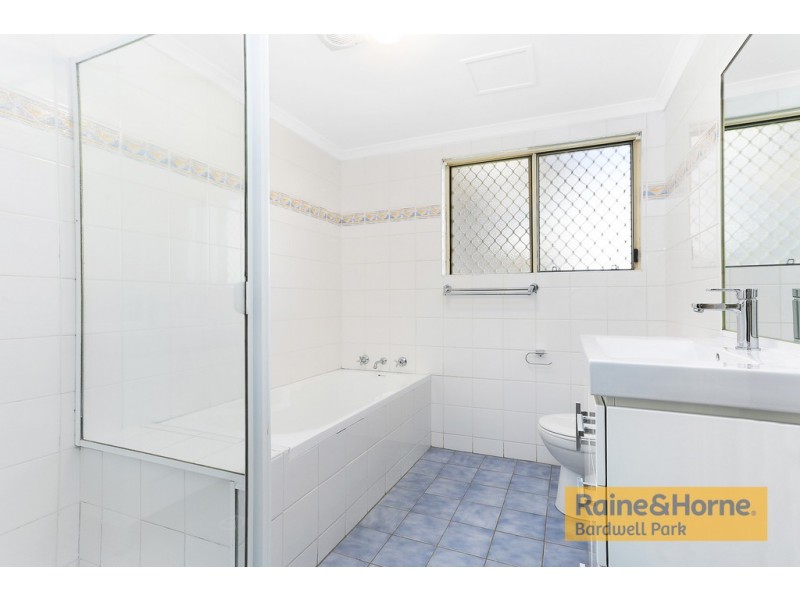 20/1 Hillview Street, Roselands NSW 2196