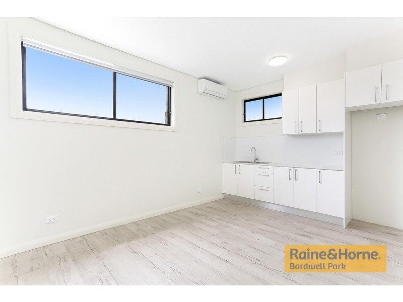 136 Wolli Street, Kingsgrove NSW 2208