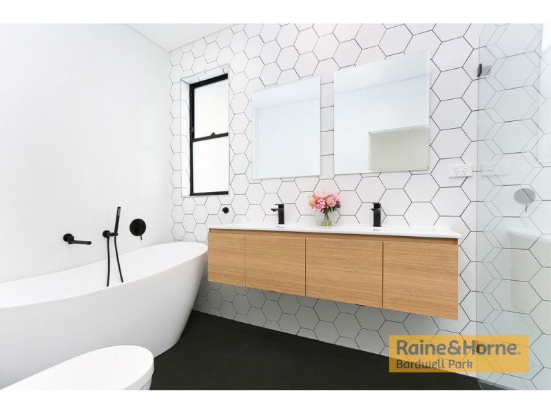 136 Wolli Street, Kingsgrove NSW 2208