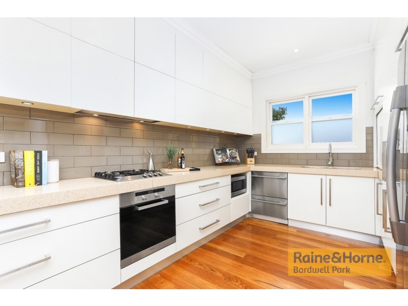9 Hamel Crescent, Earlwood NSW 2206