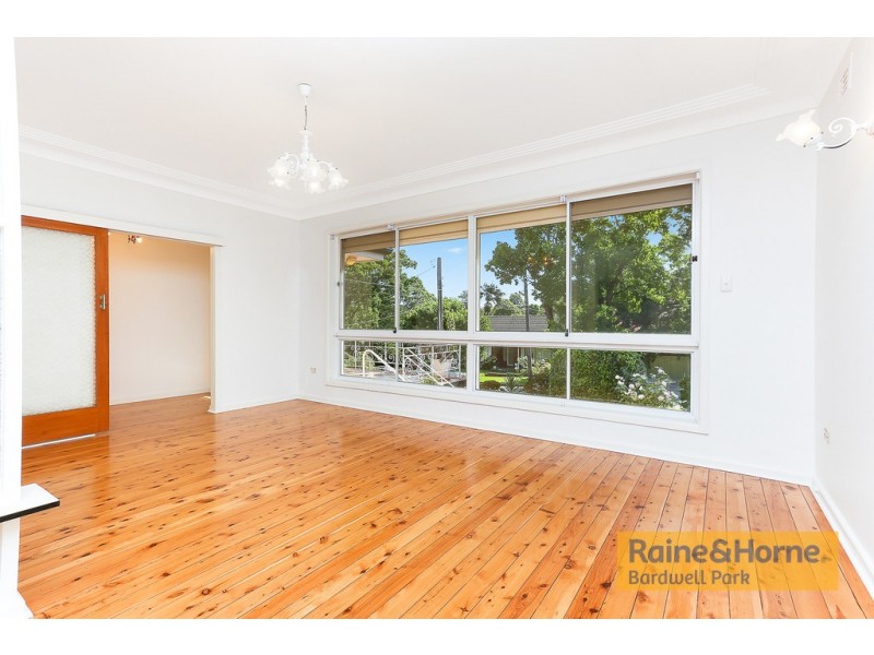 13 Rainbow Crescent, Kingsgrove NSW 2208