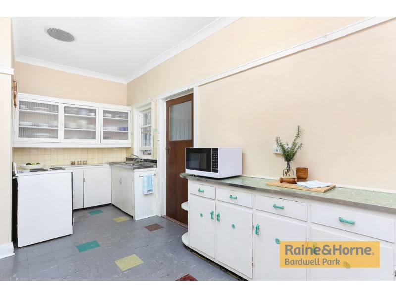 214 Bexley Road, Earlwood NSW 2206