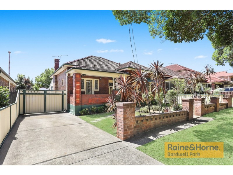 8 Lawn Avenue, Clemton Park NSW 2206