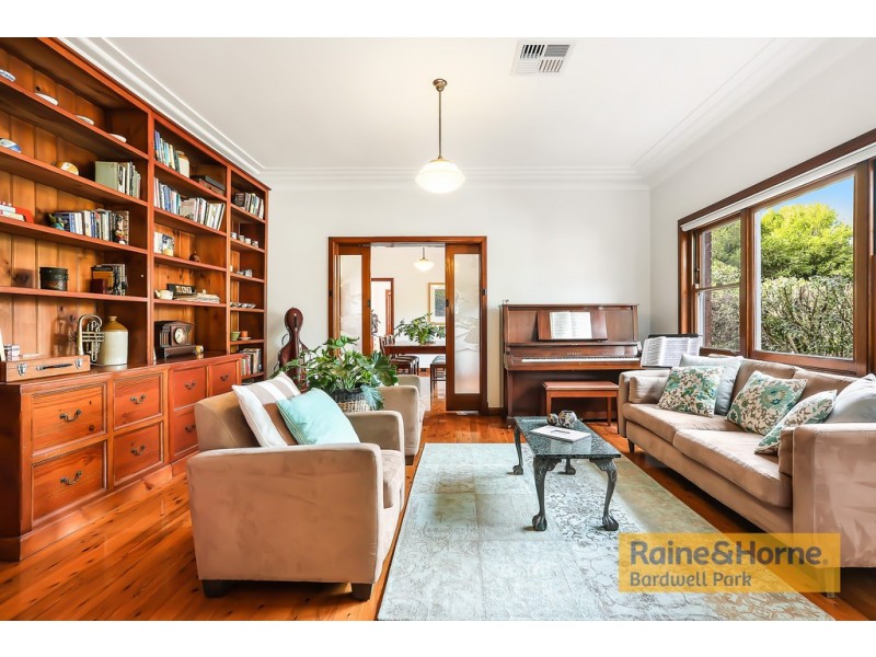 1 Moore Street, Bardwell Park NSW 2207