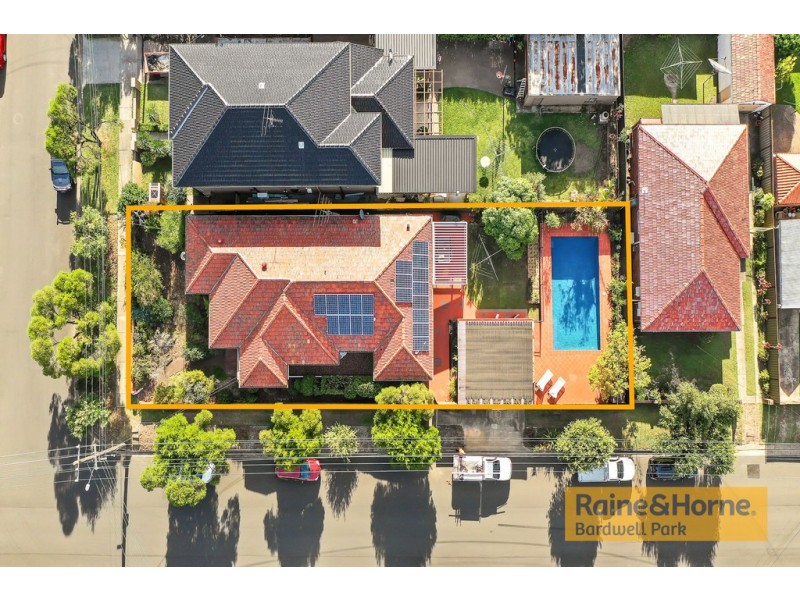 1 Moore Street, Bardwell Park NSW 2207