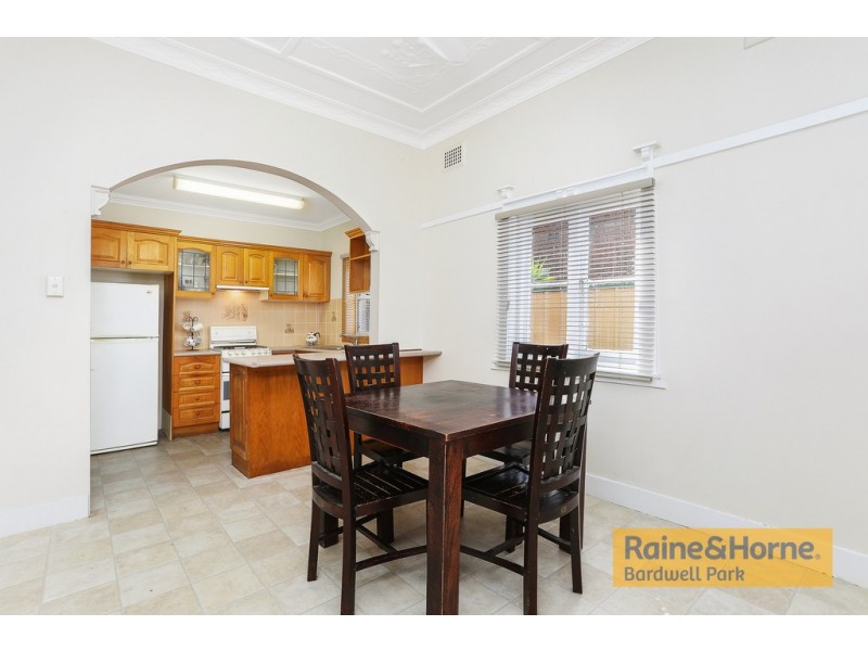 18 Glenore Road, Canterbury NSW 2193