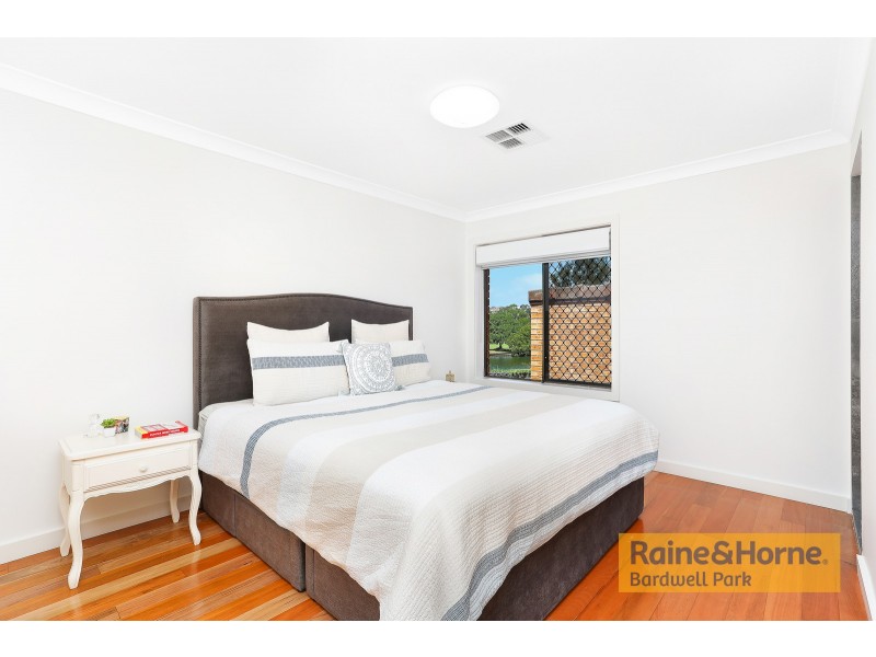 1/8 Flinders Road, Earlwood NSW 2206