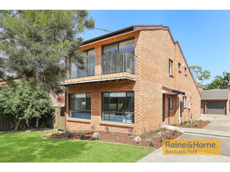 1/8 Flinders Road, Earlwood NSW 2206