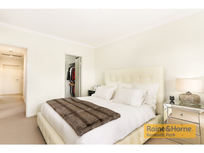 72 Payten Avenue, Roselands NSW 2196