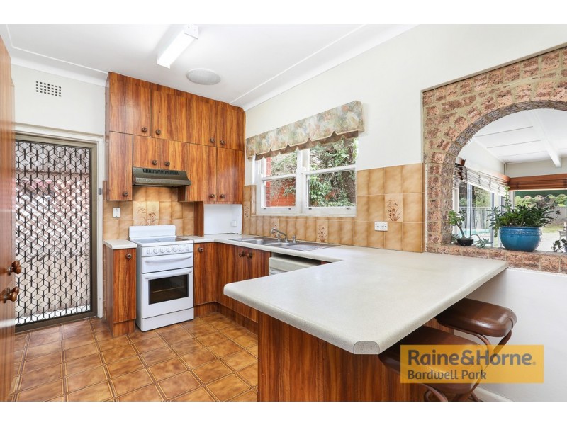 92 Caroline Street, Kingsgrove NSW 2208