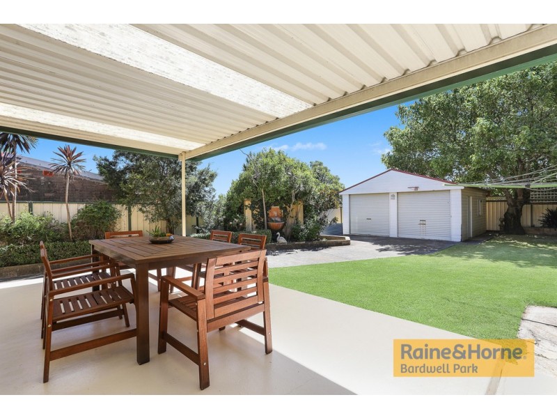 8 Lawn Avenue, Clemton Park NSW 2206