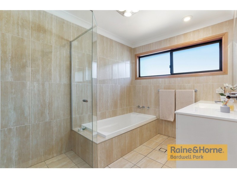 17 Staples Street, Kingsgrove NSW 2208