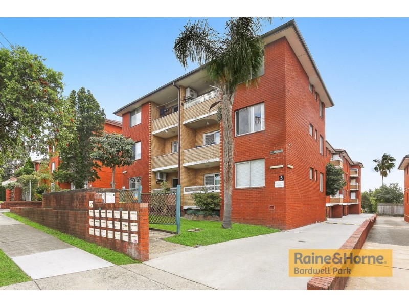 13/5 Phillip Street, Roselands NSW 2196