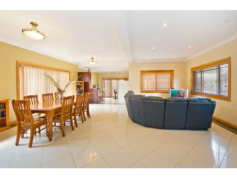 4 Roy Street, Kingsgrove NSW 2208