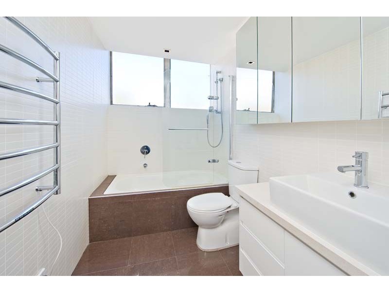 16/83 ‘Fairway House’ Homer St, Earlwood NSW 2206