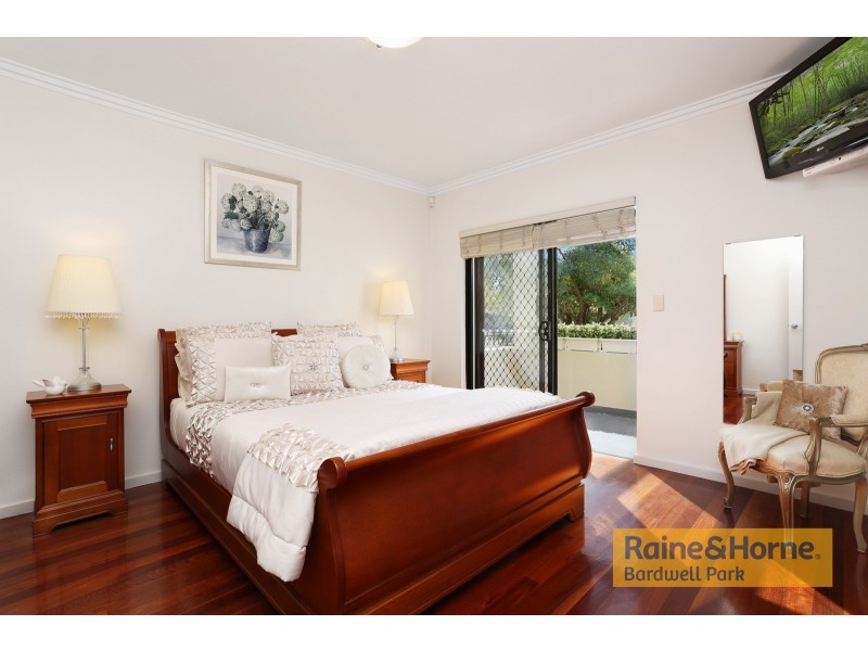 95 Dreadnought Street, Roselands NSW 2196