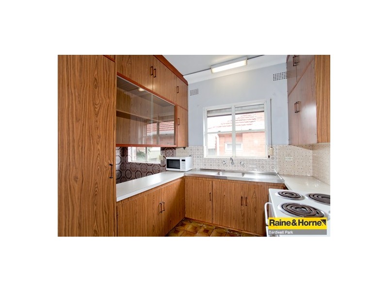 9 Dowsett Road, Kingsgrove NSW 2208