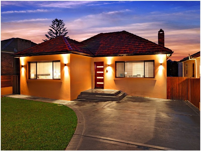 51 Rosemeath Avenue, Kingsgrove NSW 2208