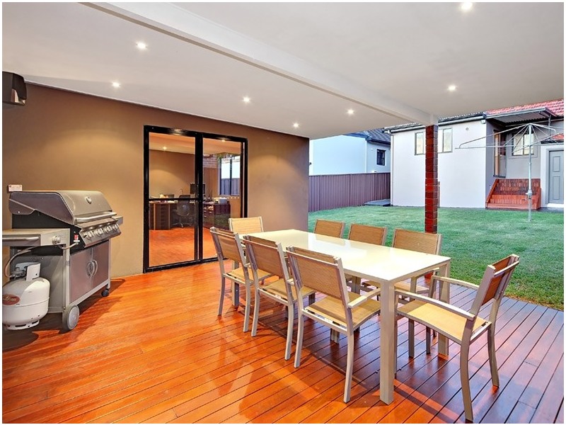 51 Rosemeath Avenue, Kingsgrove NSW 2208