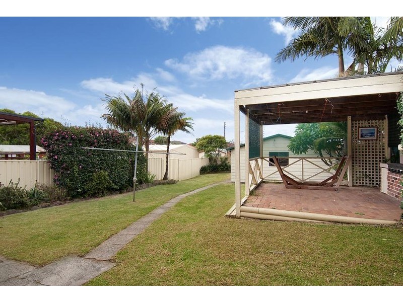 18 Cronulla Street, Carlton NSW 2218