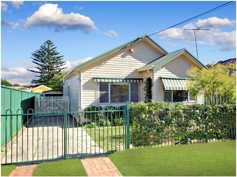 1 Wilkins Street, Turrella NSW 2205