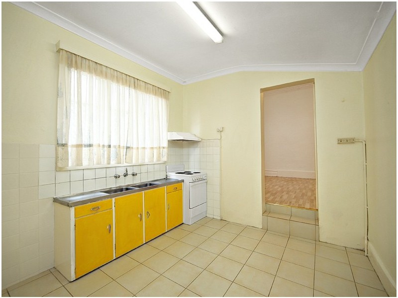 16 Warren Road, Marrickville NSW 2204