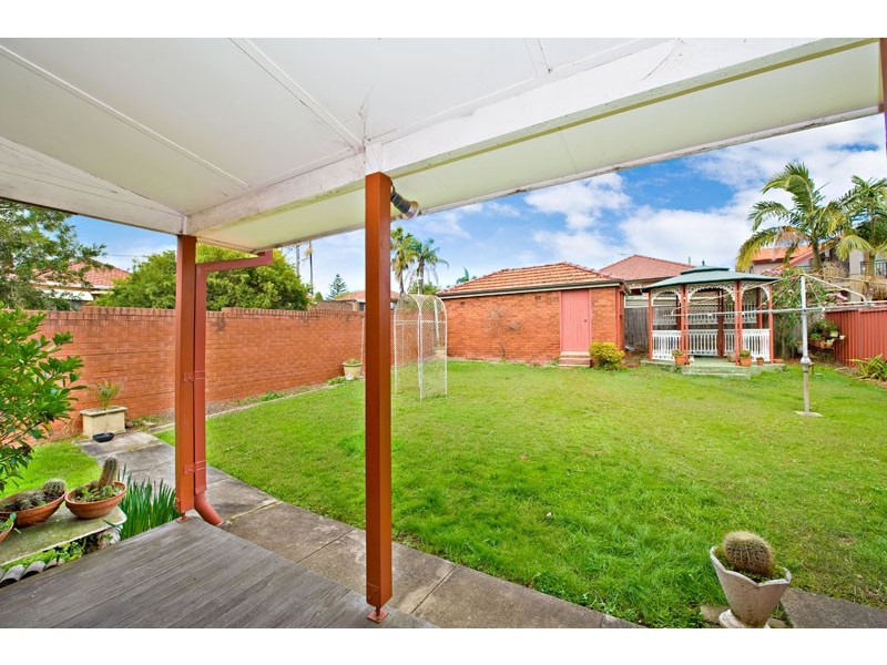 39 Chisholm Avenue, Clemton Park NSW 2206
