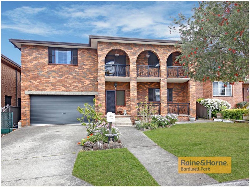 2 Graham Place, Earlwood NSW 2206