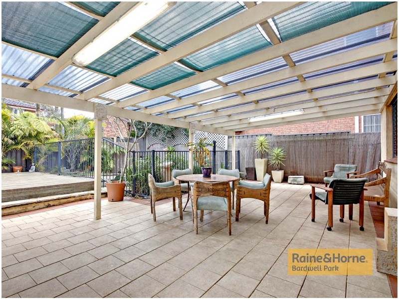 2 Graham Place, Earlwood NSW 2206