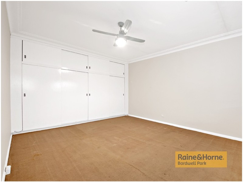 2 Graham Place, Earlwood NSW 2206