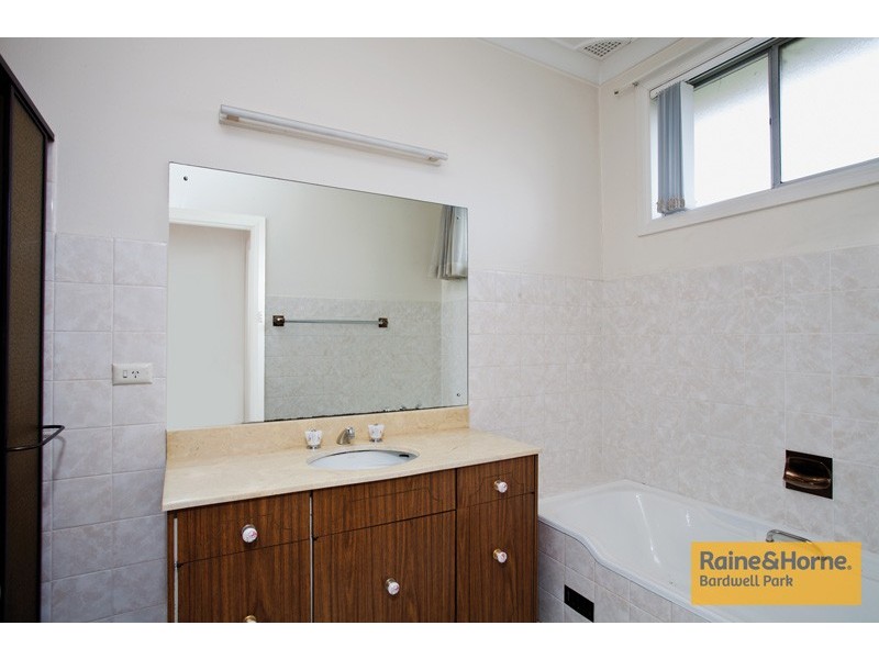 3/1 Narramore Street, Kingsgrove NSW 2208