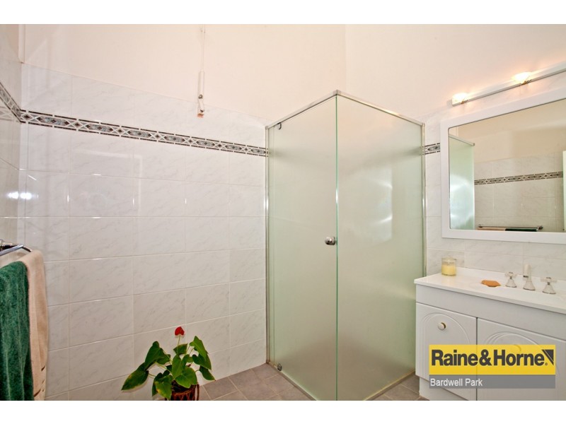 12 Dennis Place, Beverly Hills NSW 2209