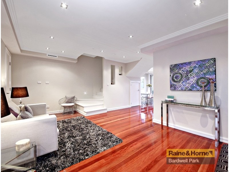 2B Kitchener Avenue, Earlwood NSW 2206